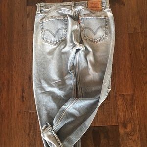(True) Vintage button fly Levi 501 jeans - size 32